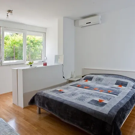 Busic In Apartamento *